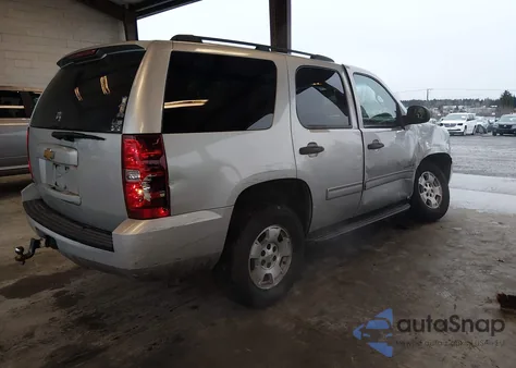 2013 Chevrolet Tahoe Ls z USA, uszkodzony, nr VIN 1GNSKAE05DR119849